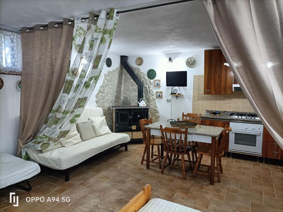 La Taverna Di Angela Амендолара Экстерьер фото