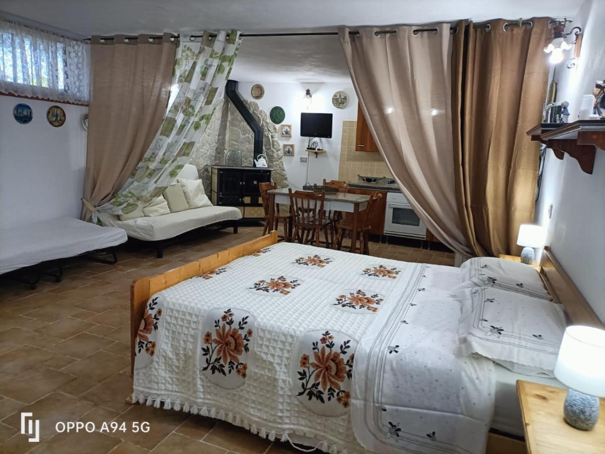 La Taverna Di Angela Амендолара Экстерьер фото