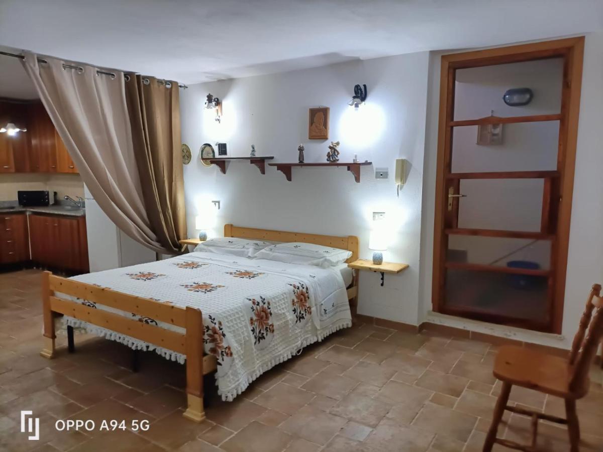 La Taverna Di Angela Амендолара Экстерьер фото
