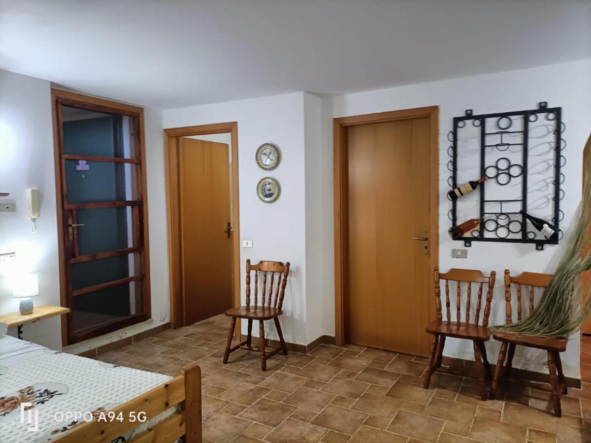 La Taverna Di Angela Амендолара Экстерьер фото